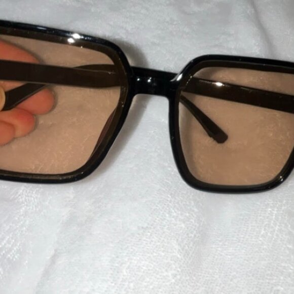 Brand New Black Light-Sun Blocking Glasses - NWOT - Picture 4 of 4
